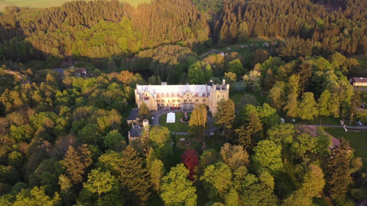 Zámek Nečtiny Netschetin Exterior foto
