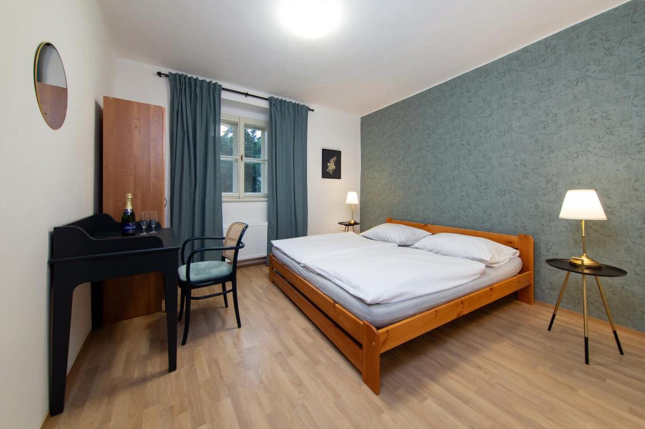 Zámek Nečtiny Netschetin Exterior foto